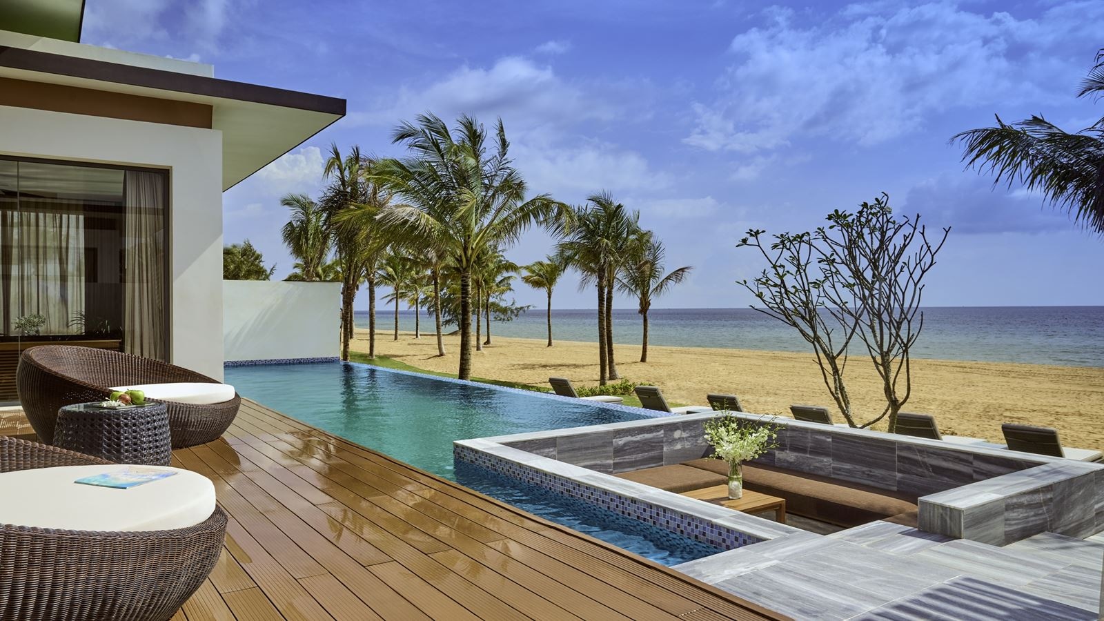 rooms-family-3-bedroom-villa-with-private-pool