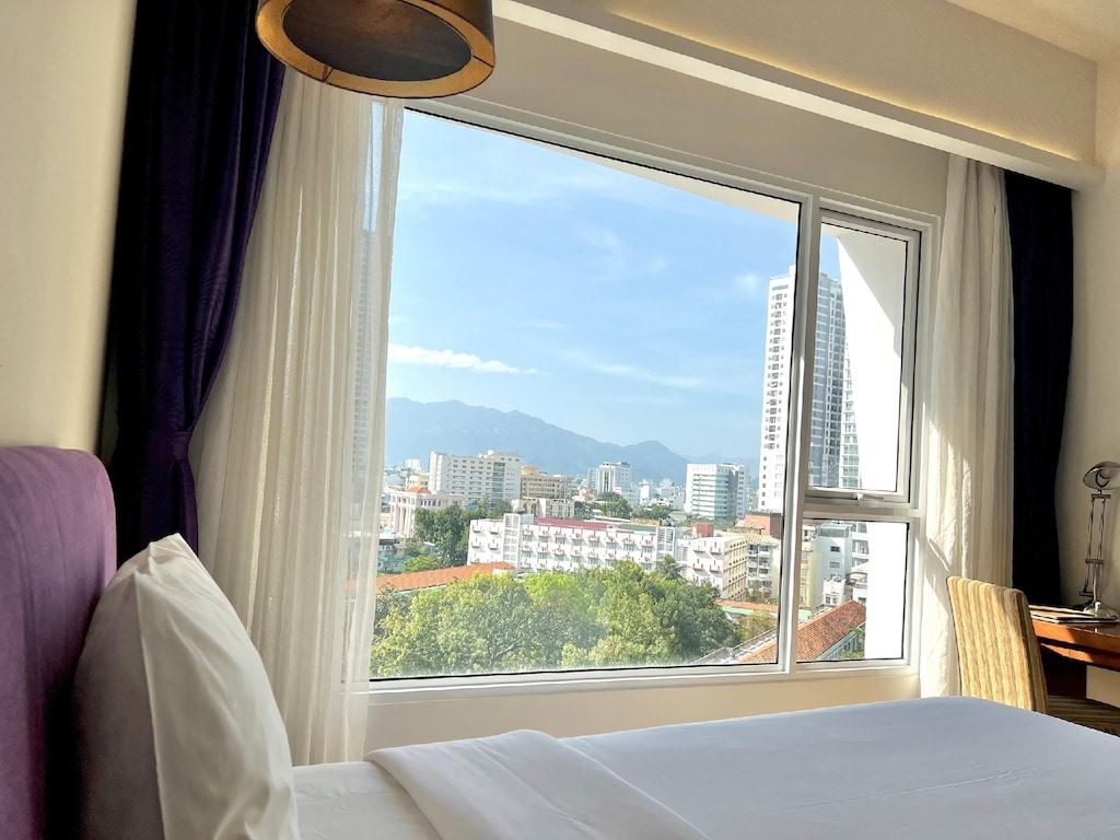 rooms-superior-city-view