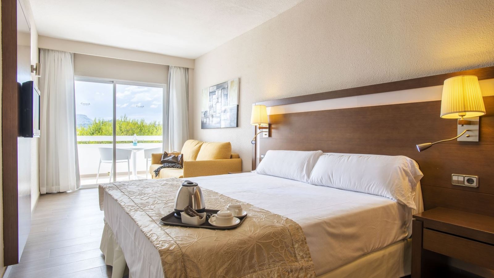 rooms-junior-suite-balcony