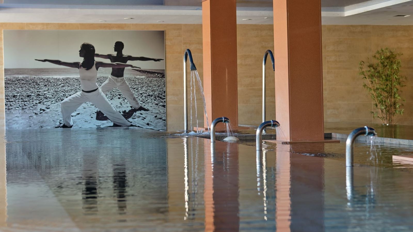 pools-indoor-pool