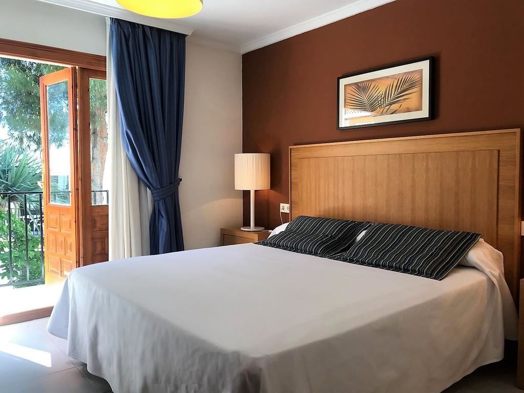 rooms-1-bedroom-superior-apartment