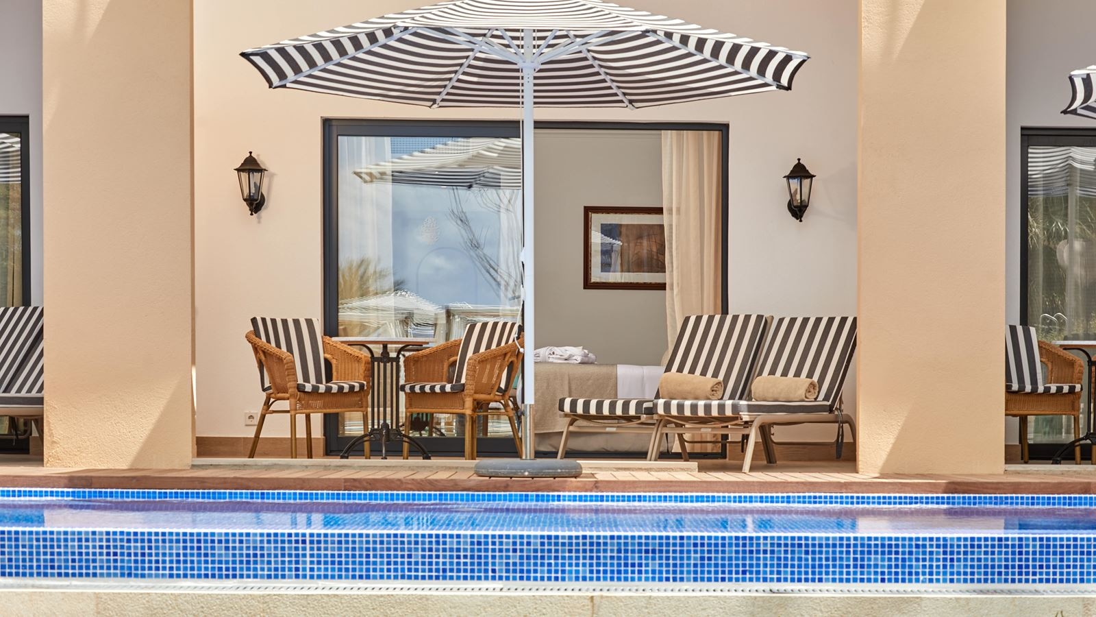 rooms-wim-up-partial-ocean-view-preffered-club