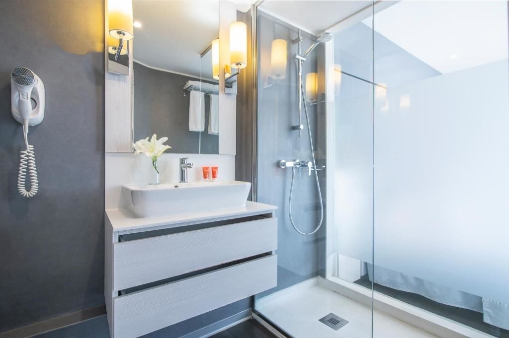 rooms-double-with-balcony