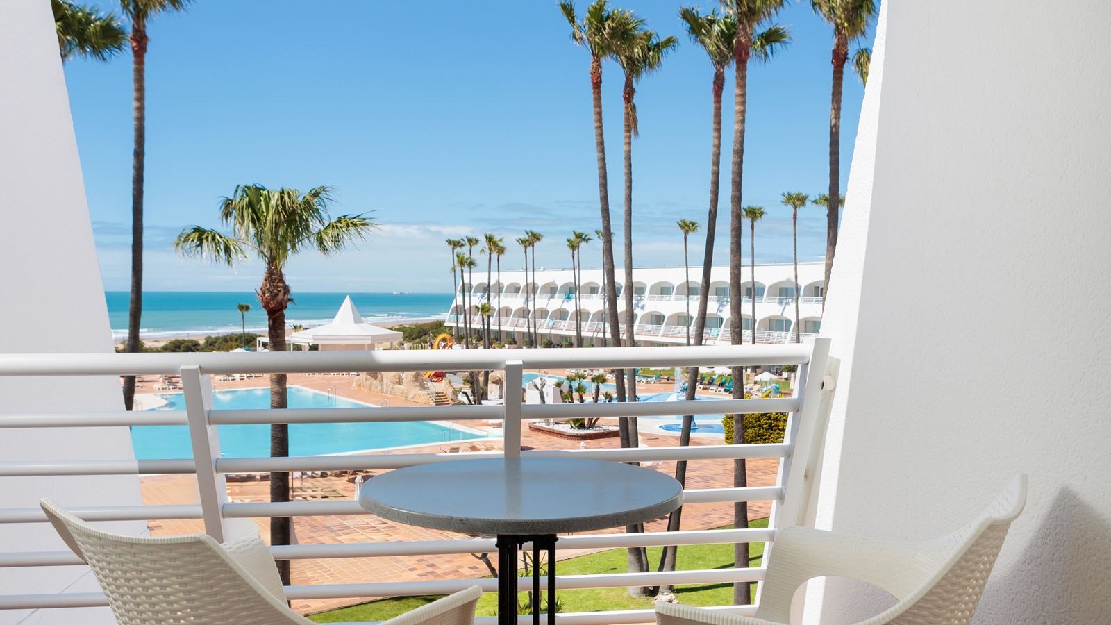 rooms-double-sea-view-beachfront