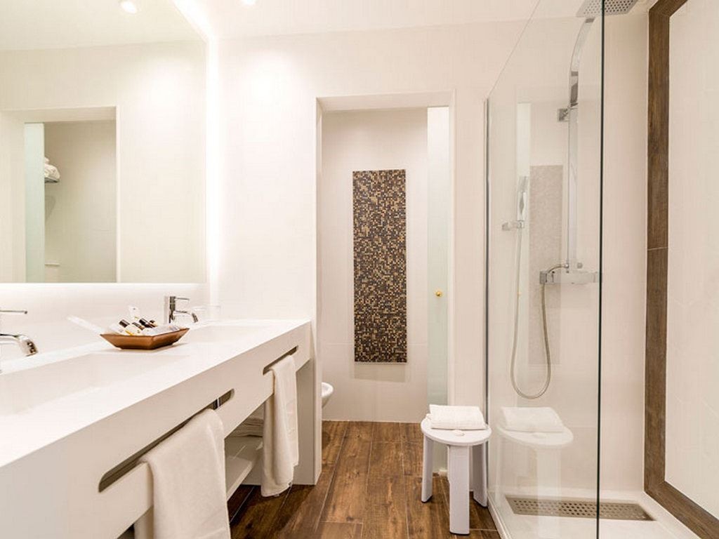 rooms-seaview-room-balcony-or-terrace