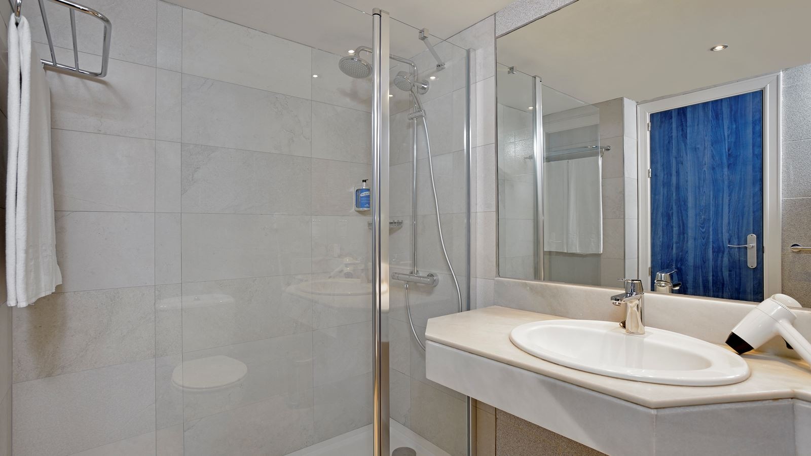 rooms-double-room