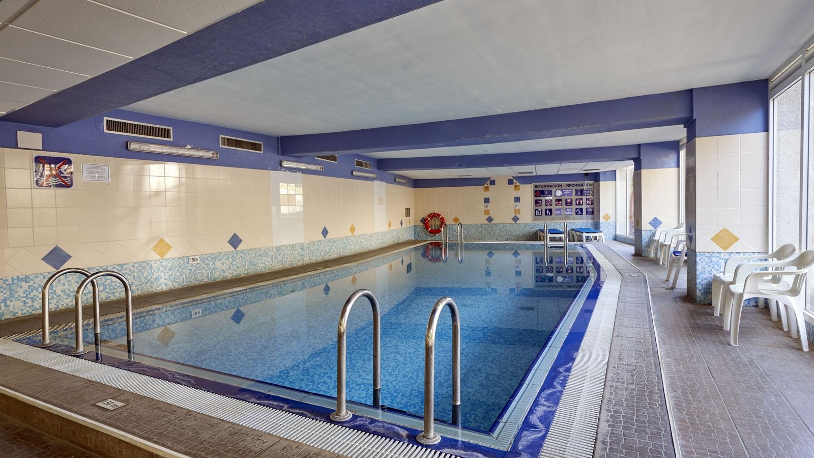 pools-indoor-pool