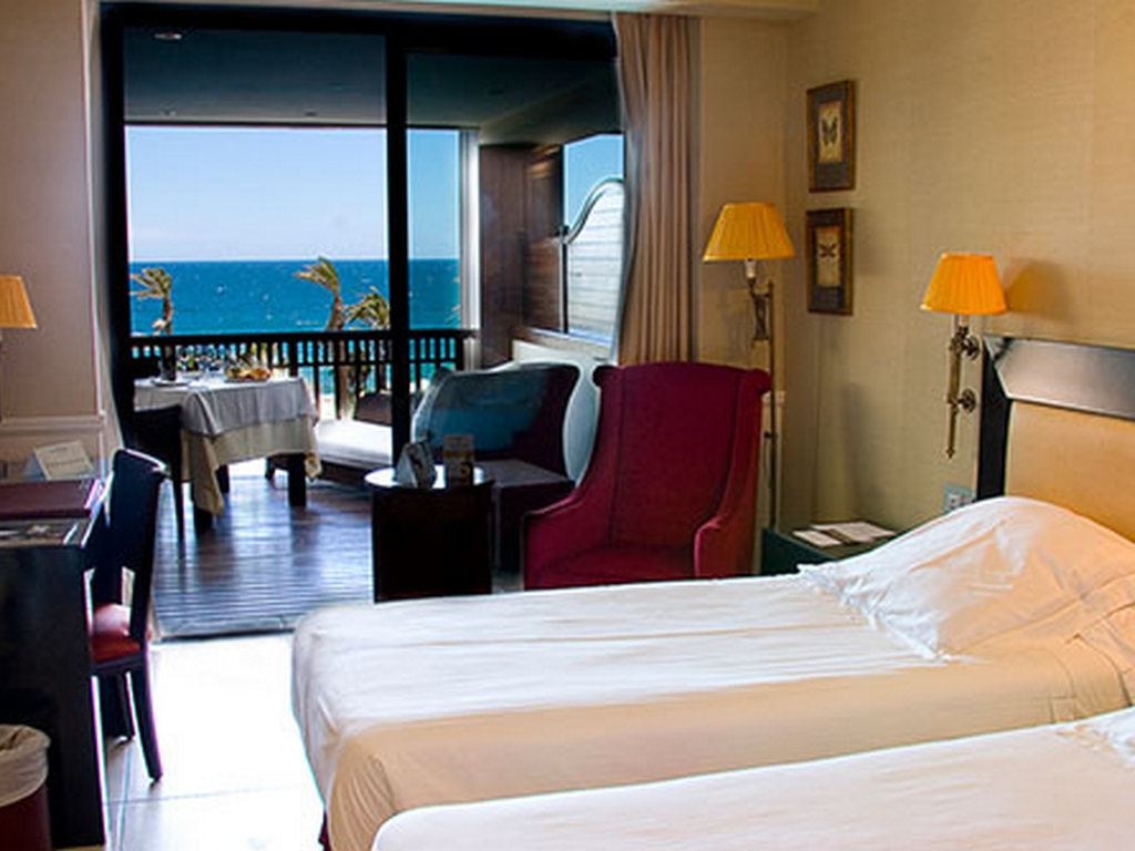 rooms-superior-room-with-balconny