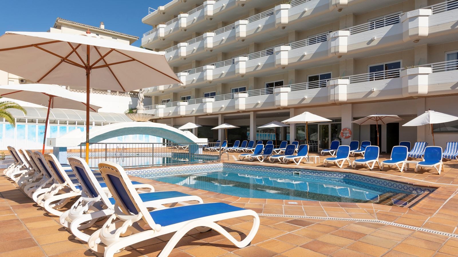 pools-outdoor-pool