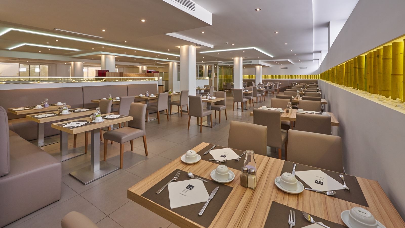 restaurants-restaurant