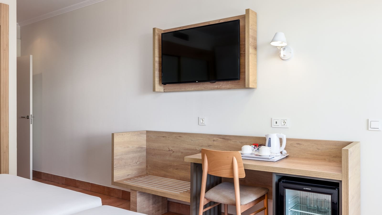 rooms-double-superior-balcony-or-terrace