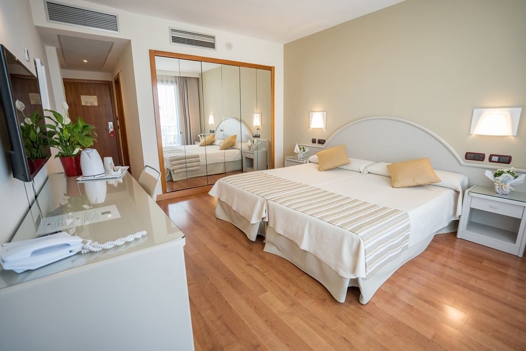 rooms-dc--double-comfort-room-balcony-or-terrace