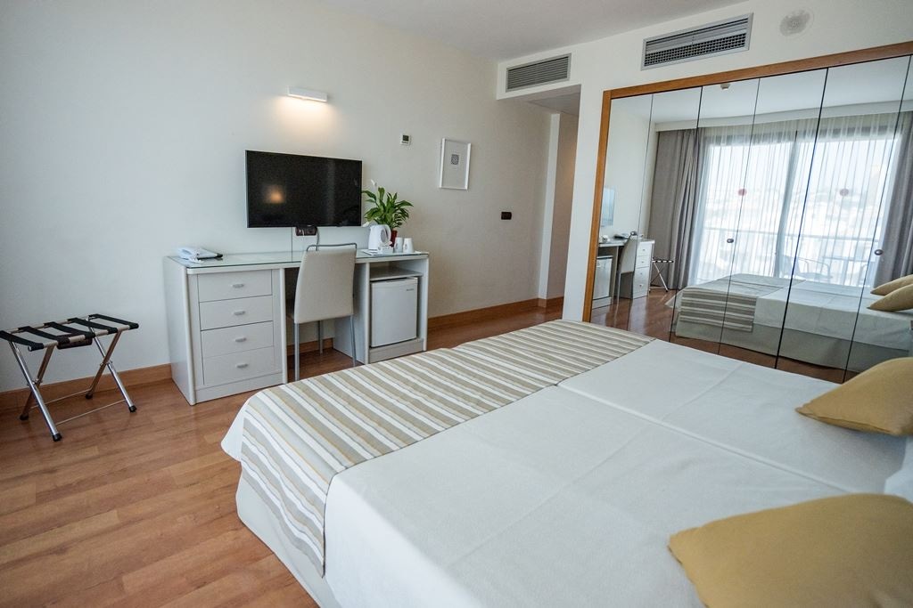 rooms-dc--double-comfort-room-balcony-or-terrace