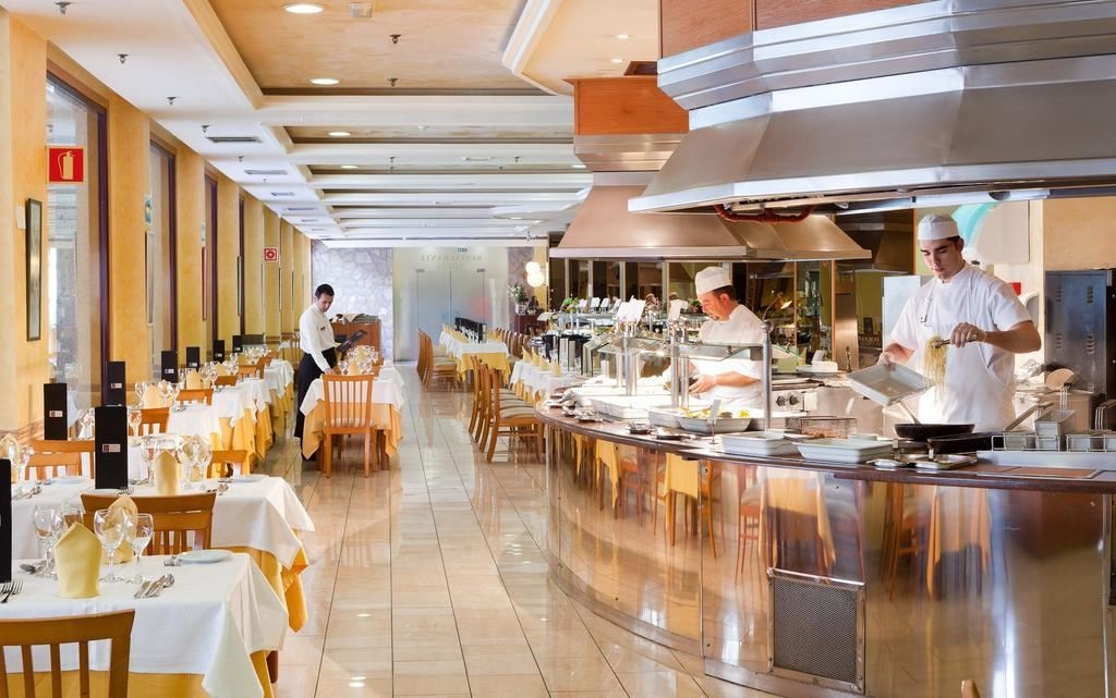 restaurants-buffet-restaurant-adeje