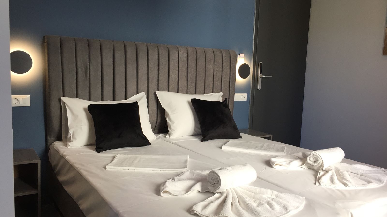 rooms-double-room