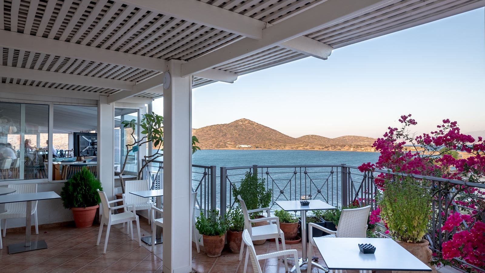 bars-sky-cocktail-bar