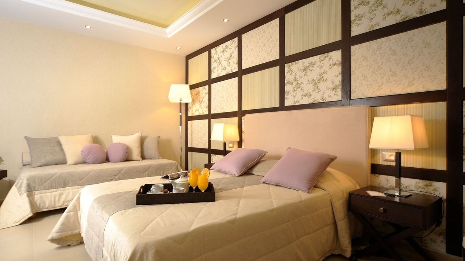 rooms-double-room-pool-view