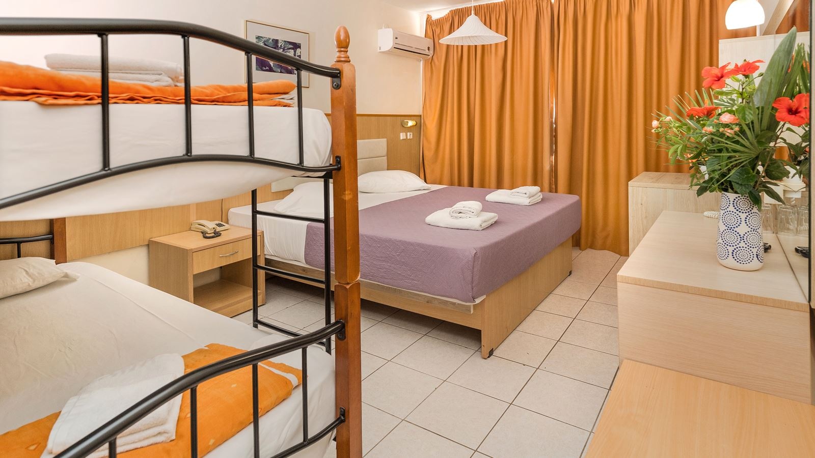 rooms-quadruple-garden-view-2+2