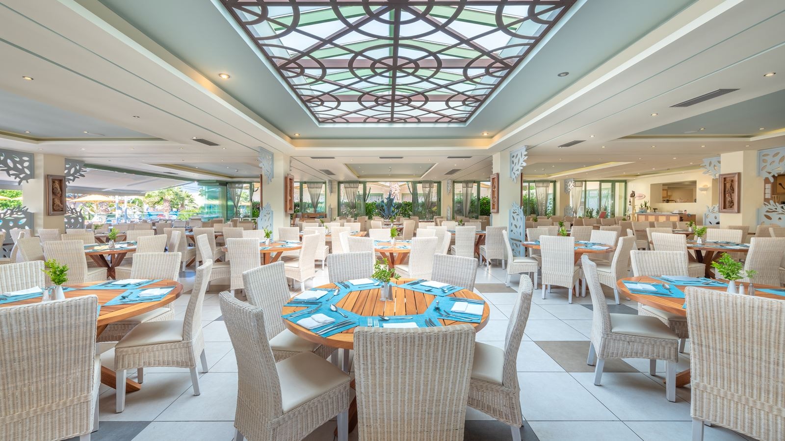 restaurants-minos-main-restaurant