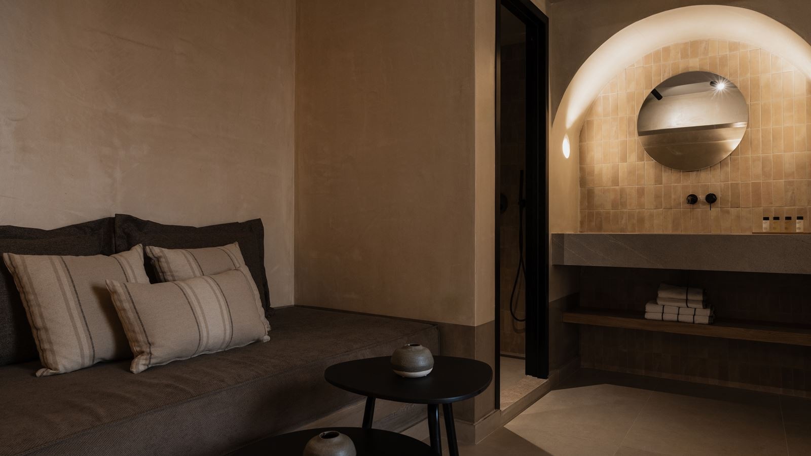 rooms-lithos-junior-suite-seaview-balcony-or-terrace-annex