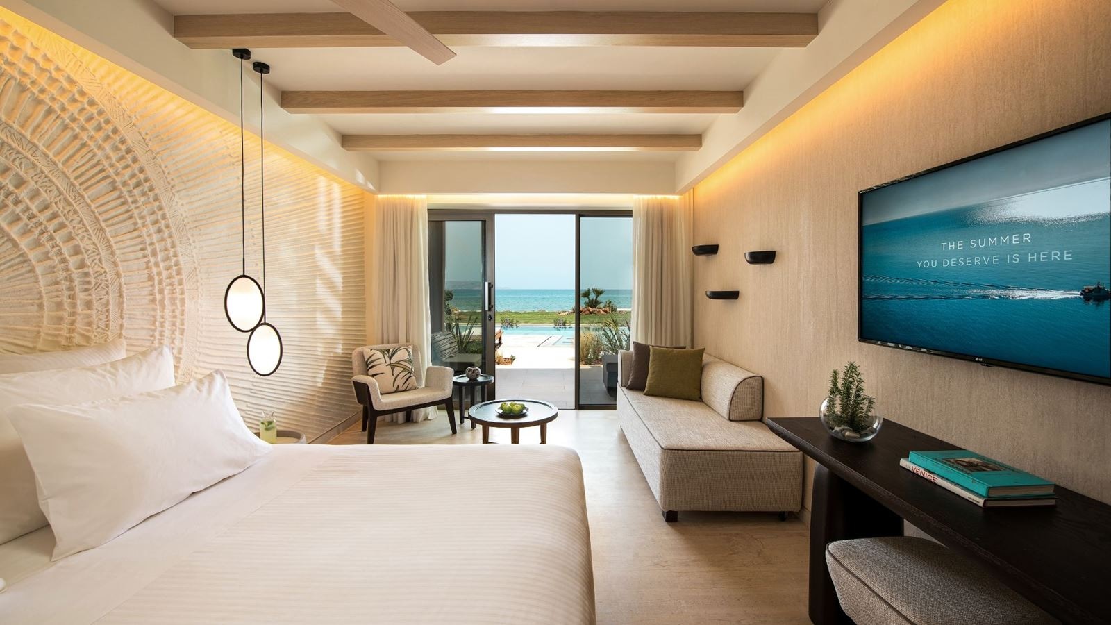 rooms-superior-double-swim-up-sharing-pool-sea-front