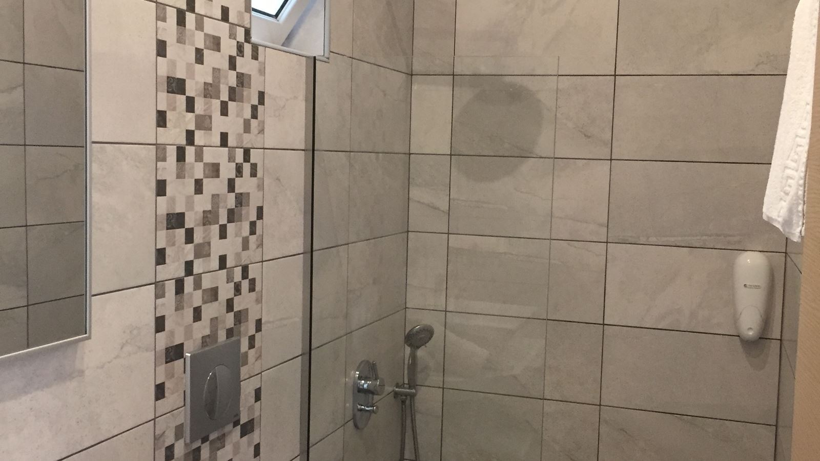 rooms-double-room