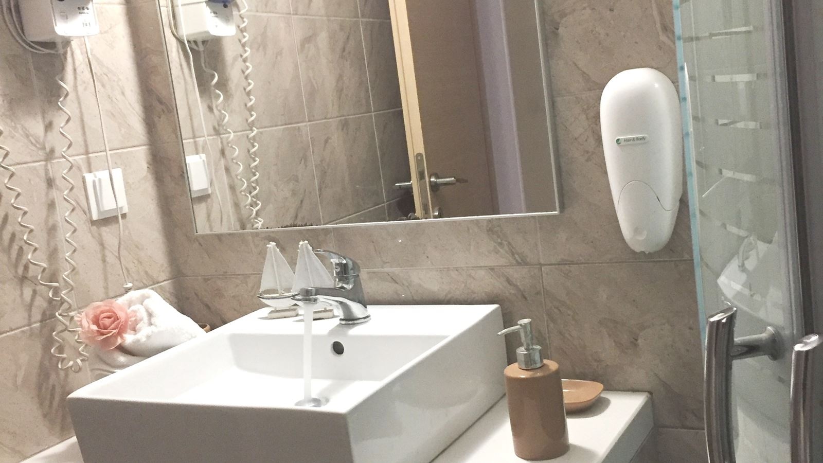 rooms-double-room