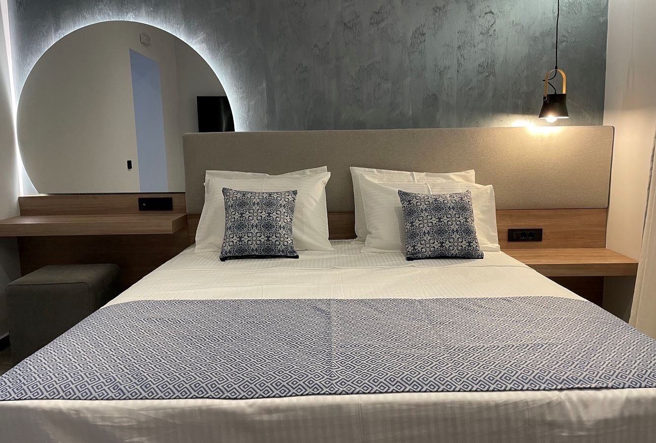 rooms-junion-suite-with-private-swimmingpool