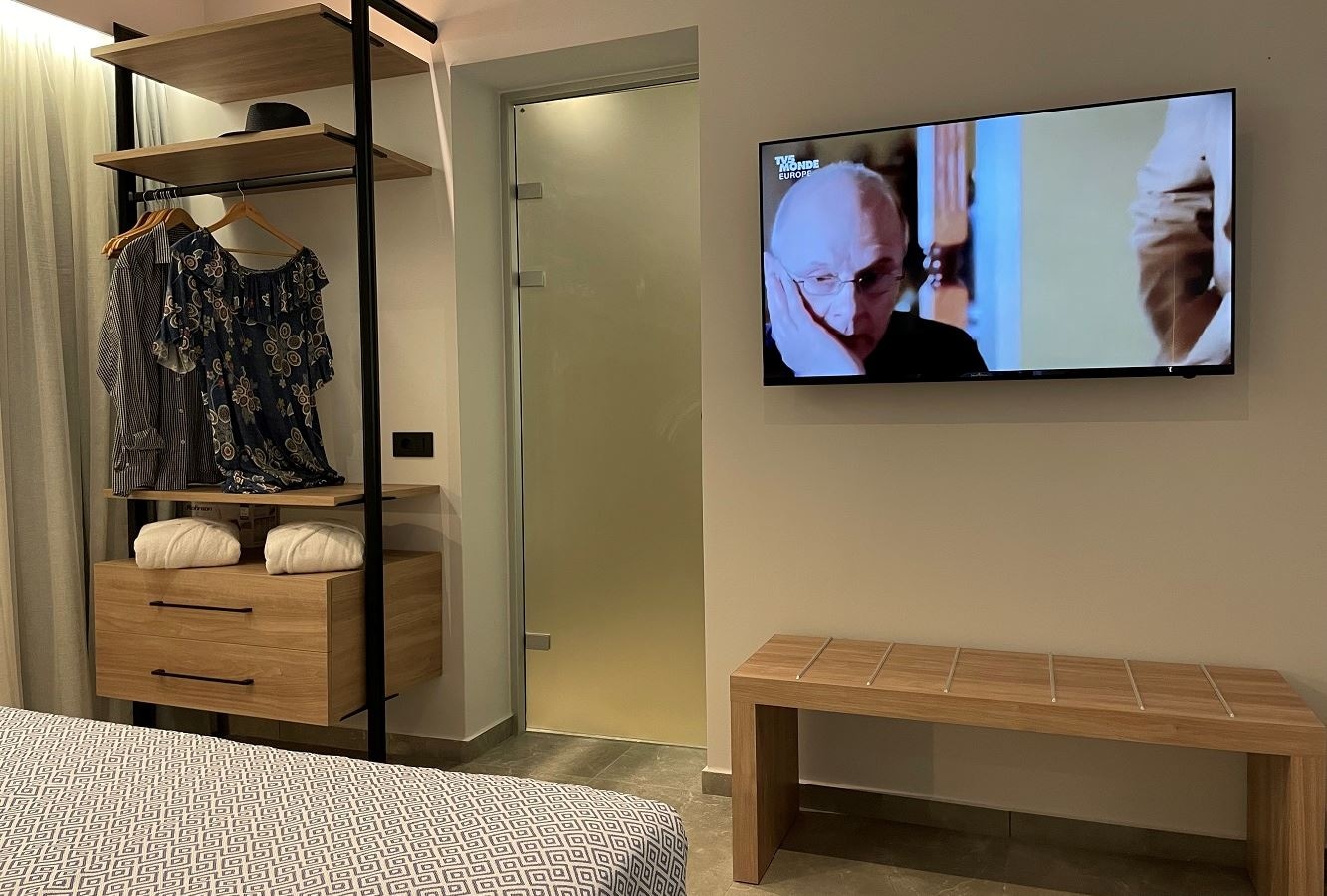rooms-junion-suite-with-private-swimmingpool