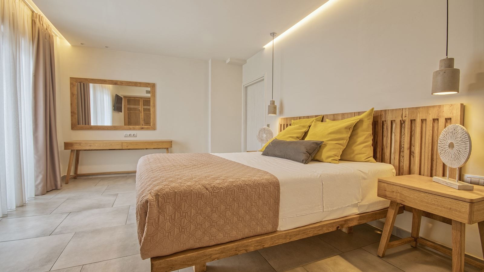 rooms-room-classic-cityview-a-building