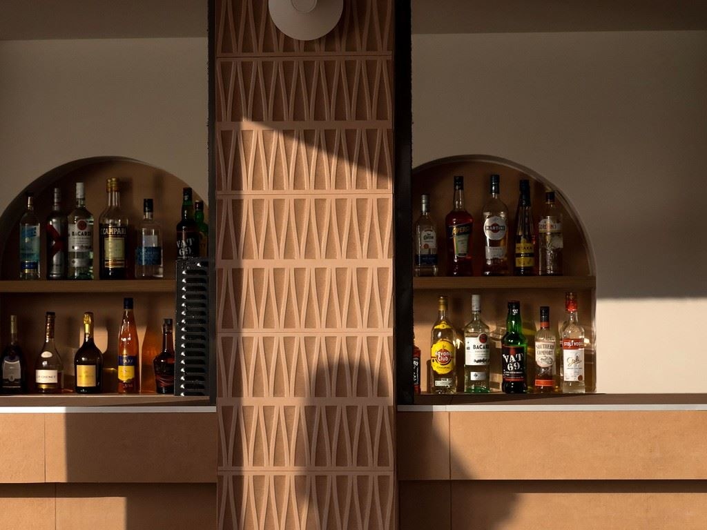 bars-roof-bar