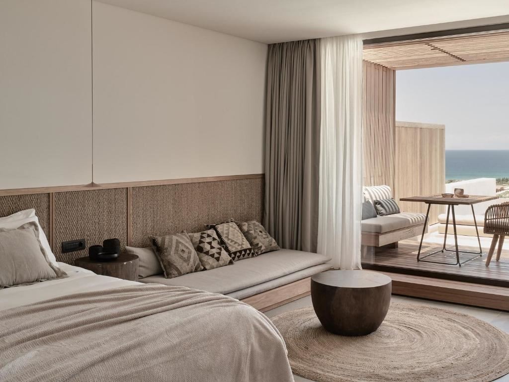 rooms-executive-suite-private-pool-sea-view