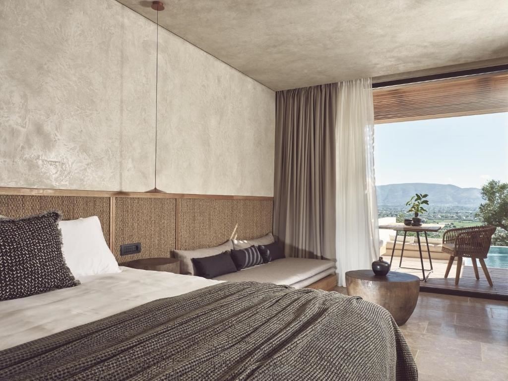 rooms-executive-suite-private-pool-sunset