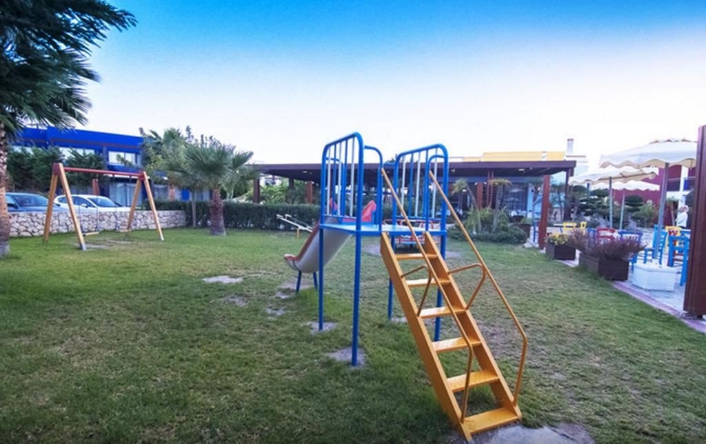 mini-club-other