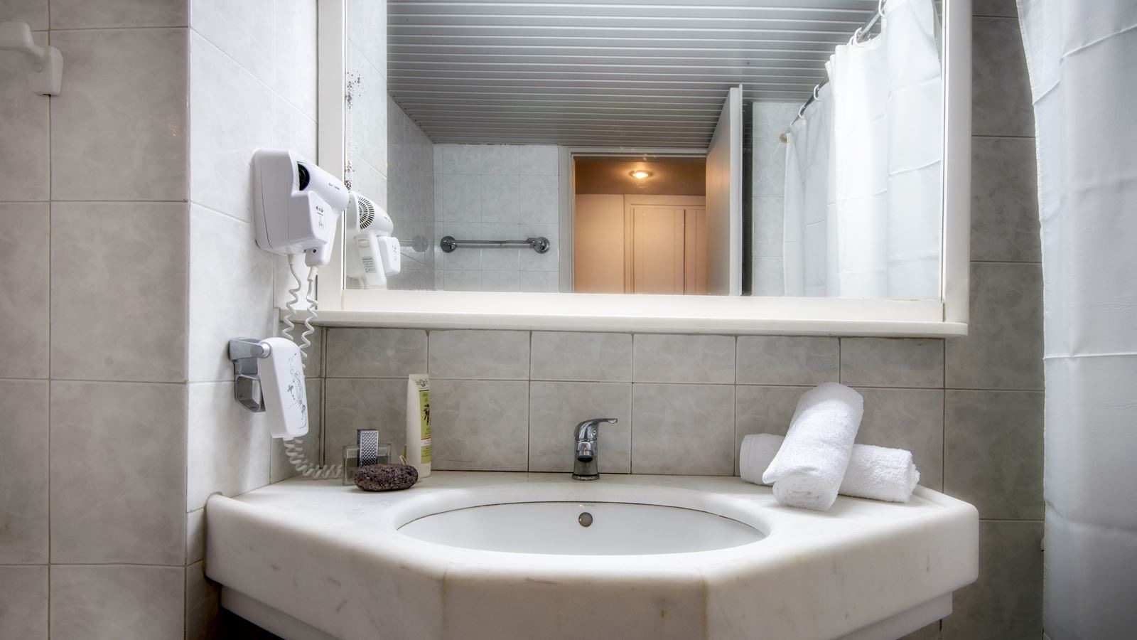 rooms-room-standard-double-seaview