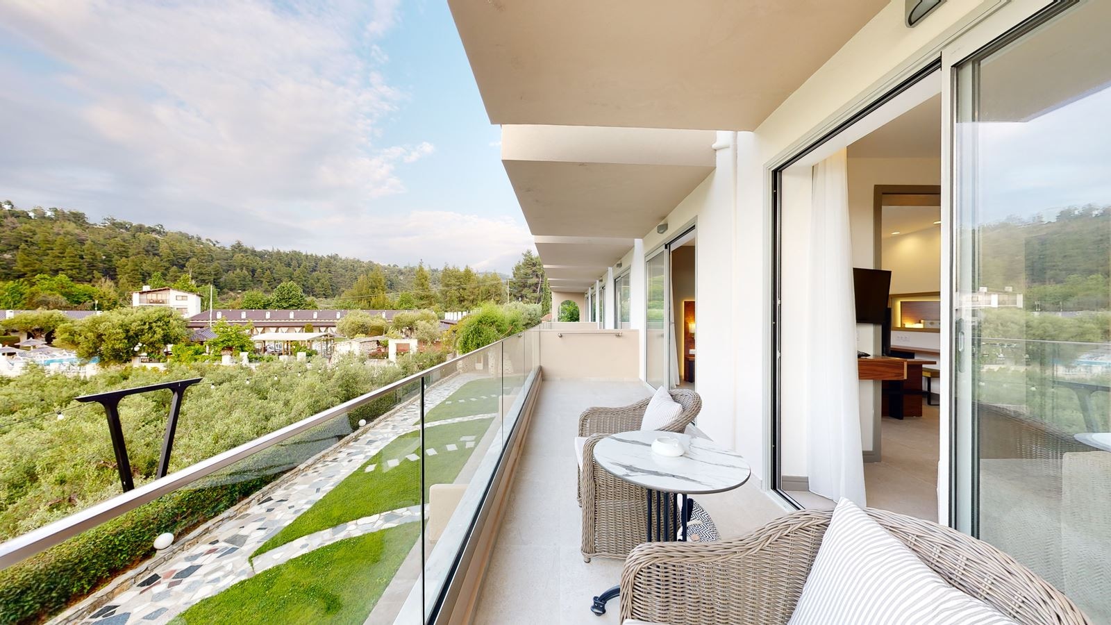 rooms-executive-suite