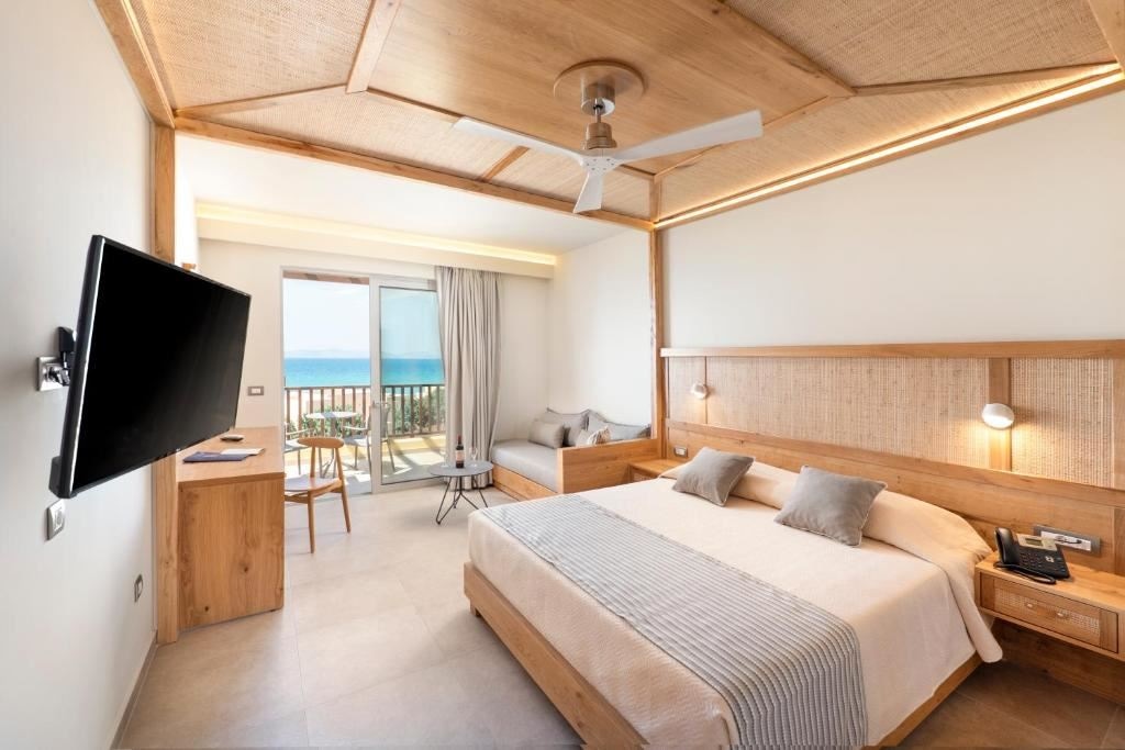 rooms-family-superior-room-sea-view-balcony-or-terrace
