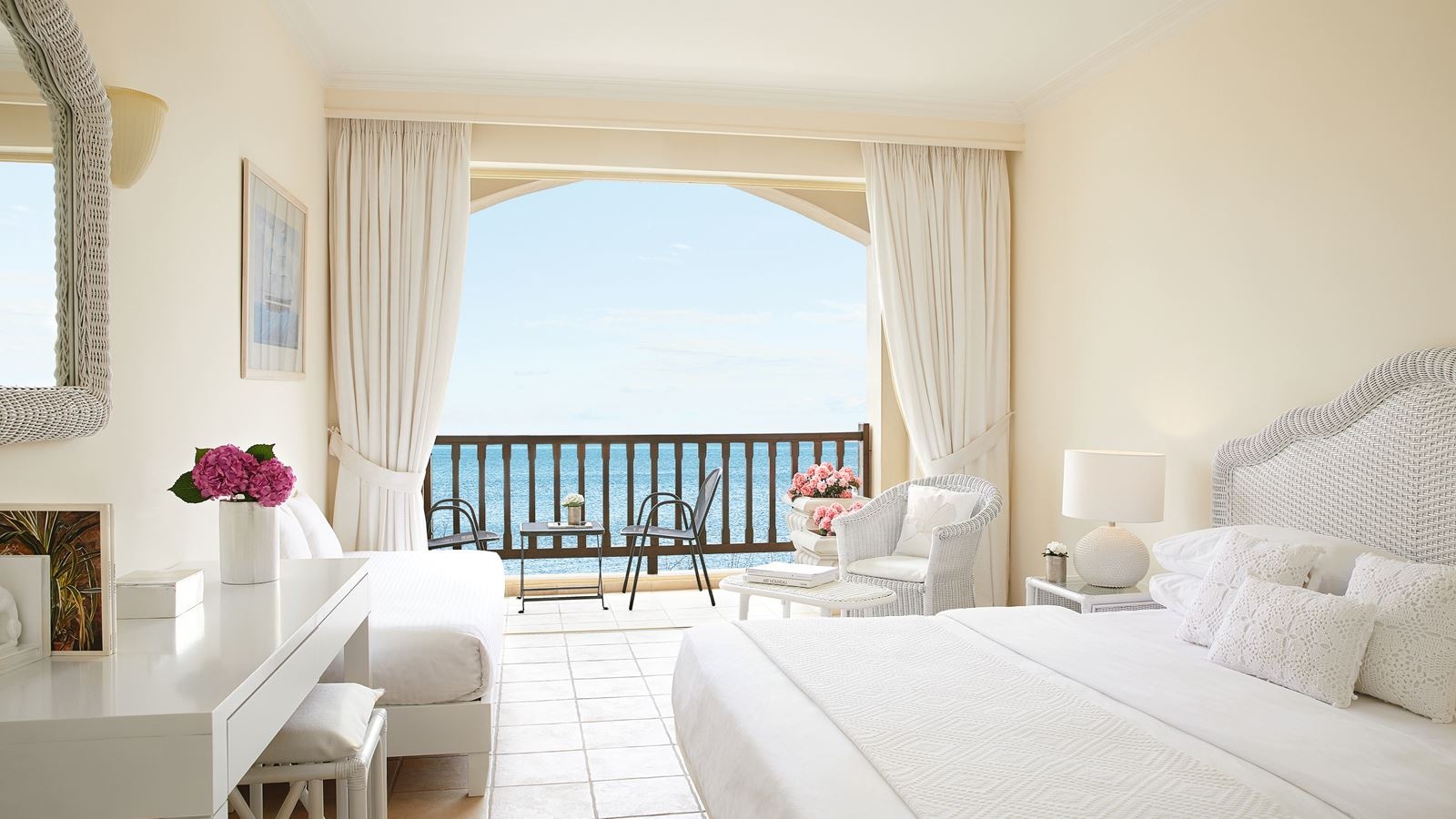 rooms-room-single-use-garden-view
