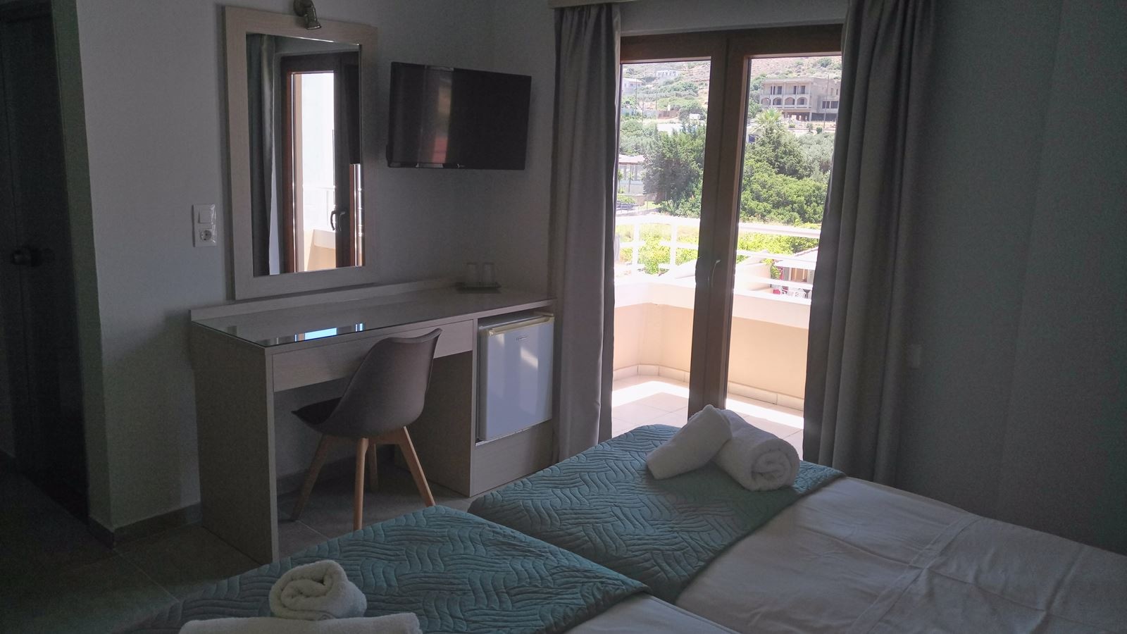 rooms-single-room
