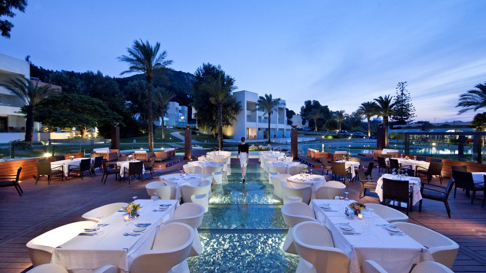 restaurants-12nissia-fine-dining-restaurant
