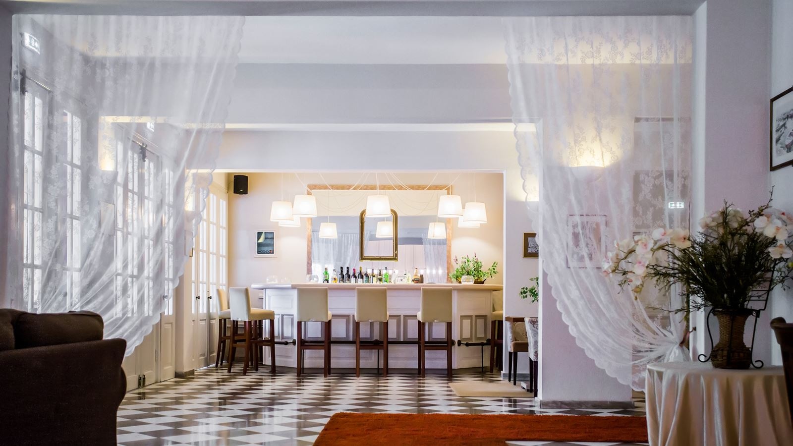 bars-omiros-bar