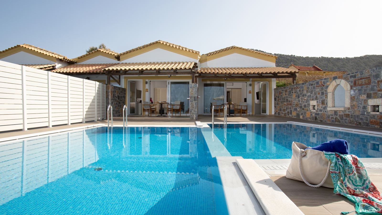 rooms-dream-villa-athena2-bedrooms-beach-front-with-private-pool