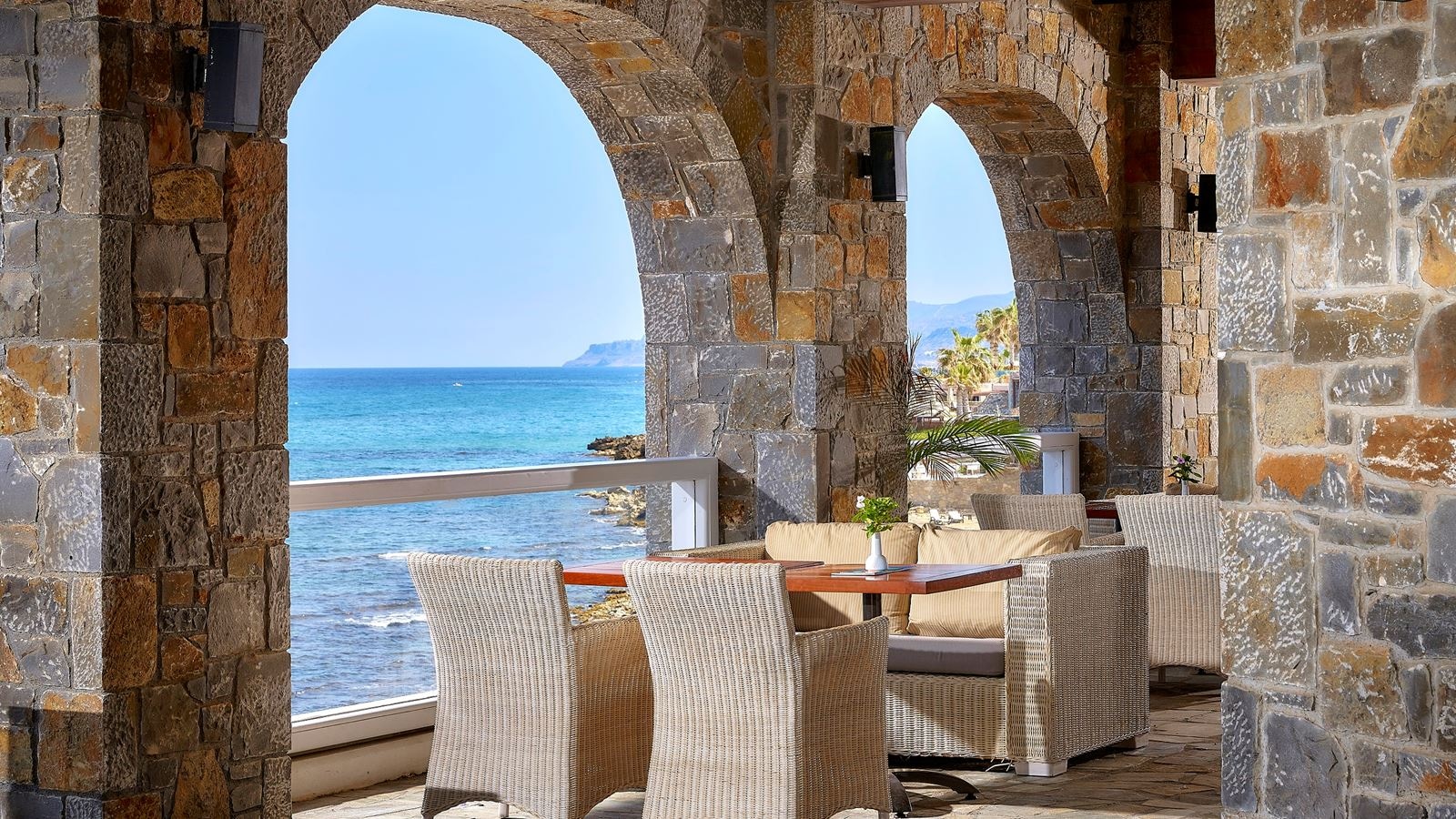 bars-poseidon-pool-bar