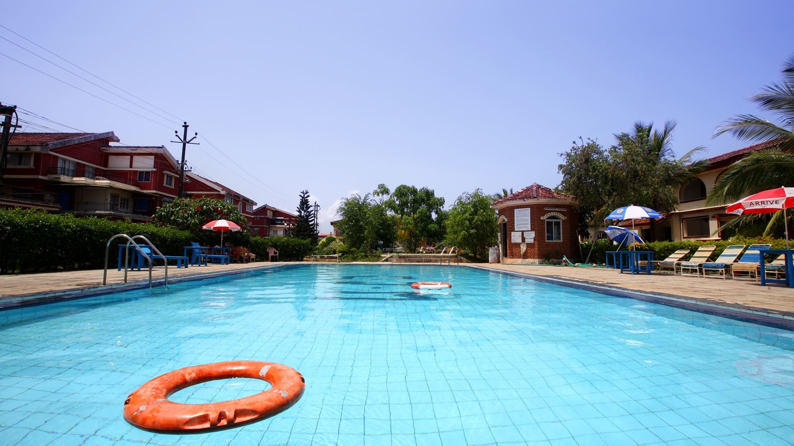 pools-outdoor-pool