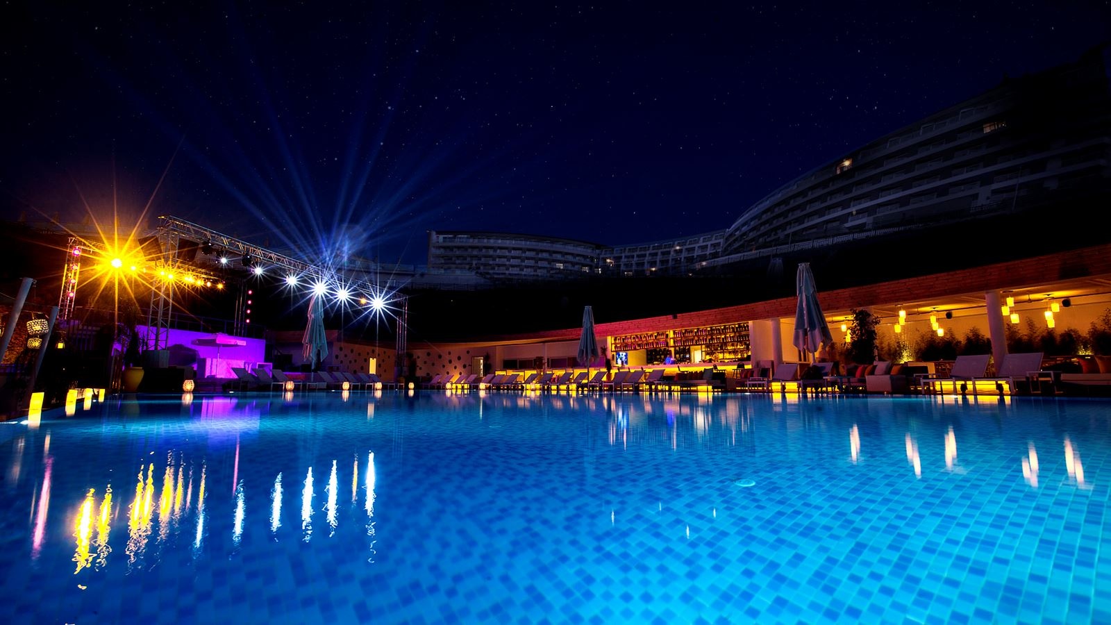 bars-mia-beach-bar