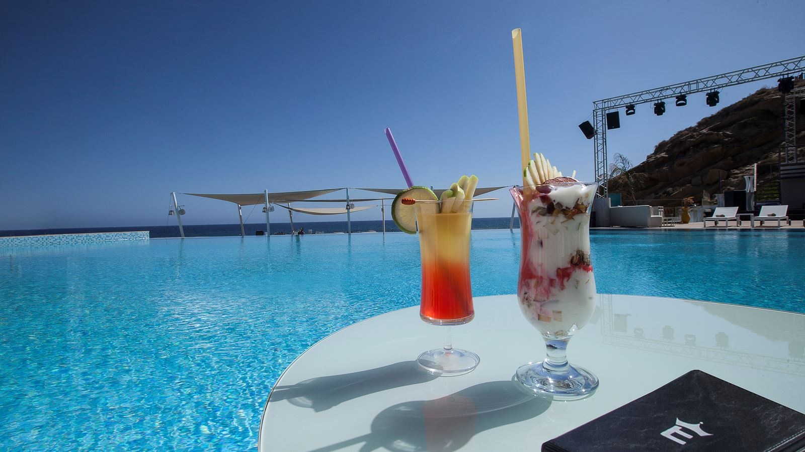 bars-mia-beach-bar