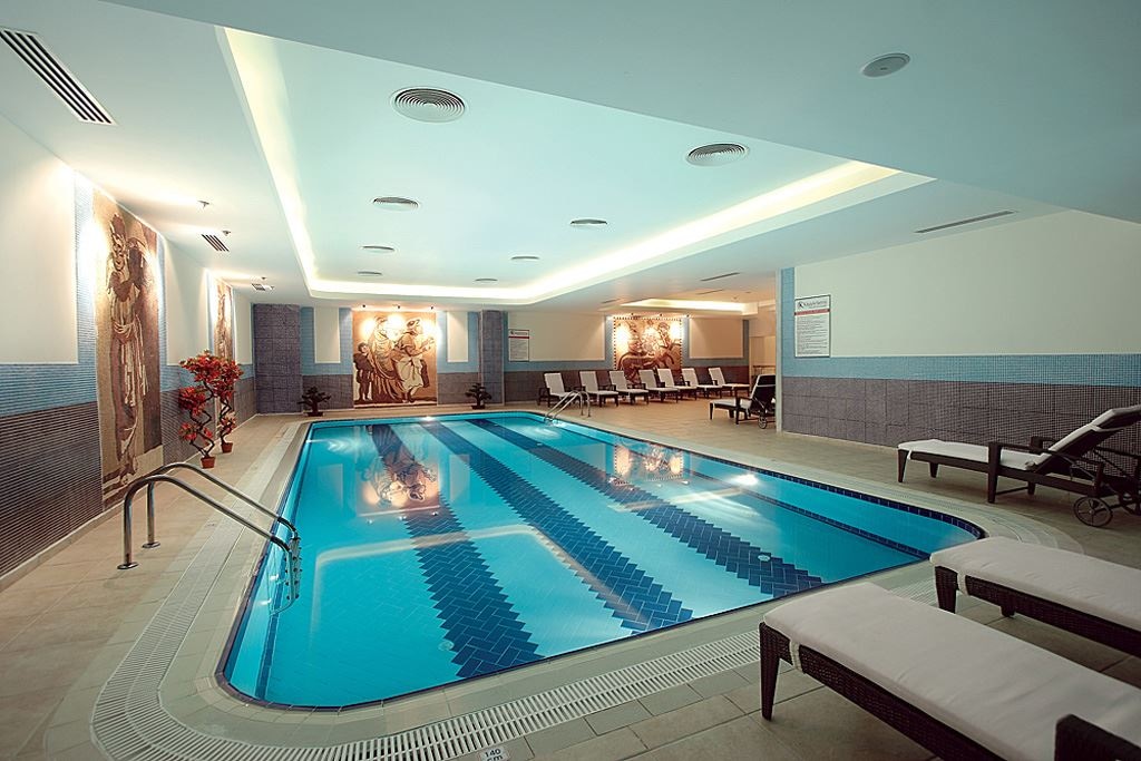pools-indoor-pool