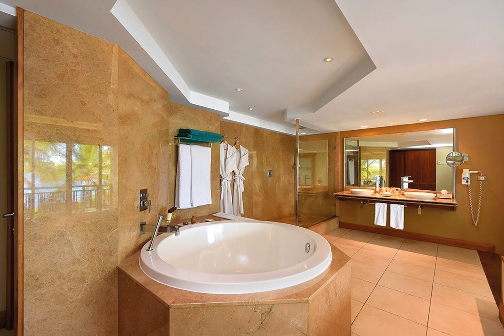 rooms-senior-suite