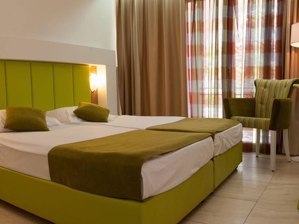 rooms-apartment-without-balcony
