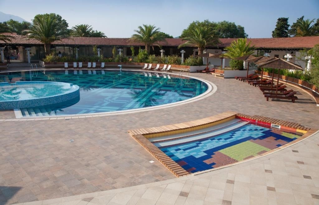 pools-pools